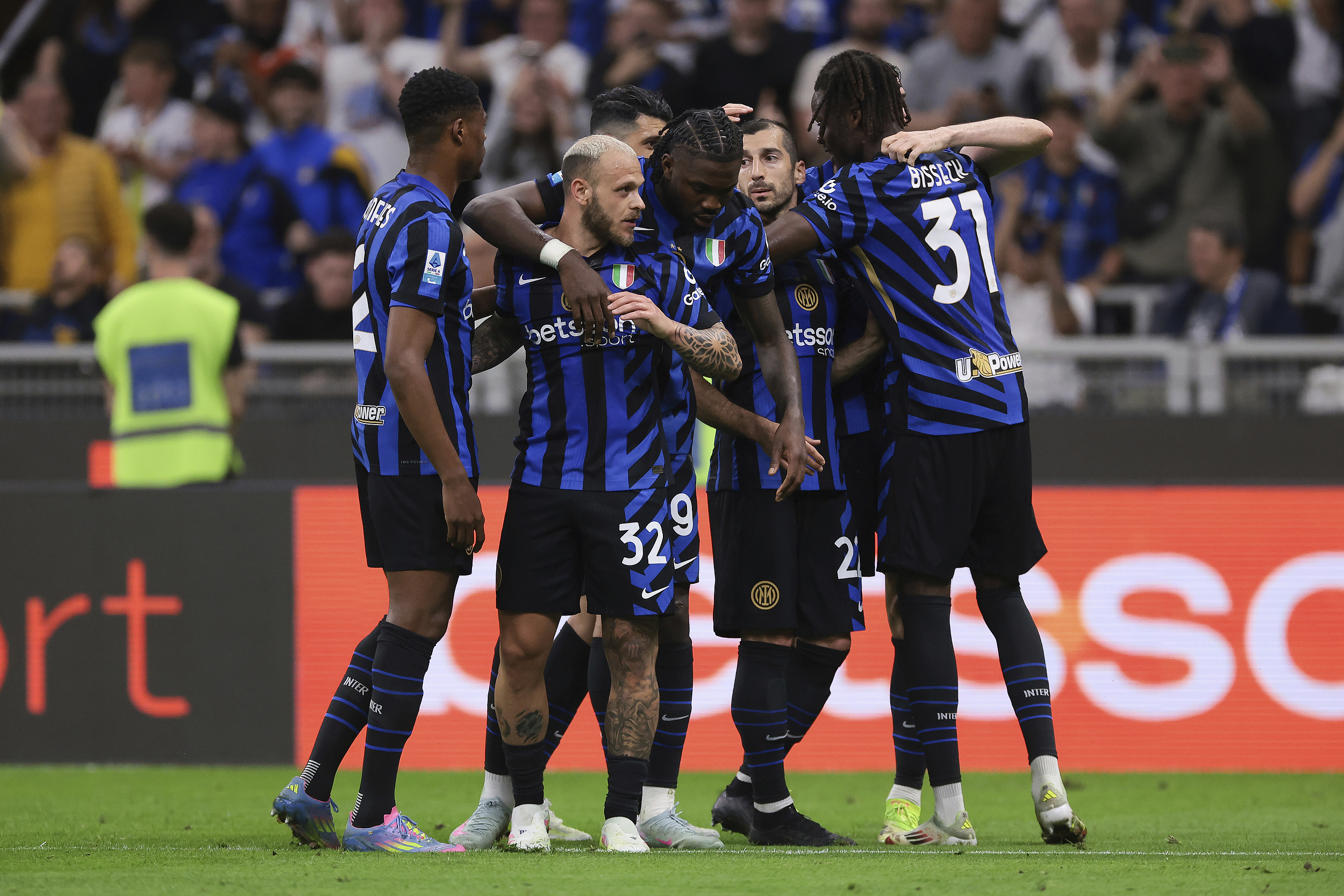 开云入口-赛前法兰克福刷新队史纪录：西甲节点到来；气氛紧张；赛季目标并未改变的简单介绍