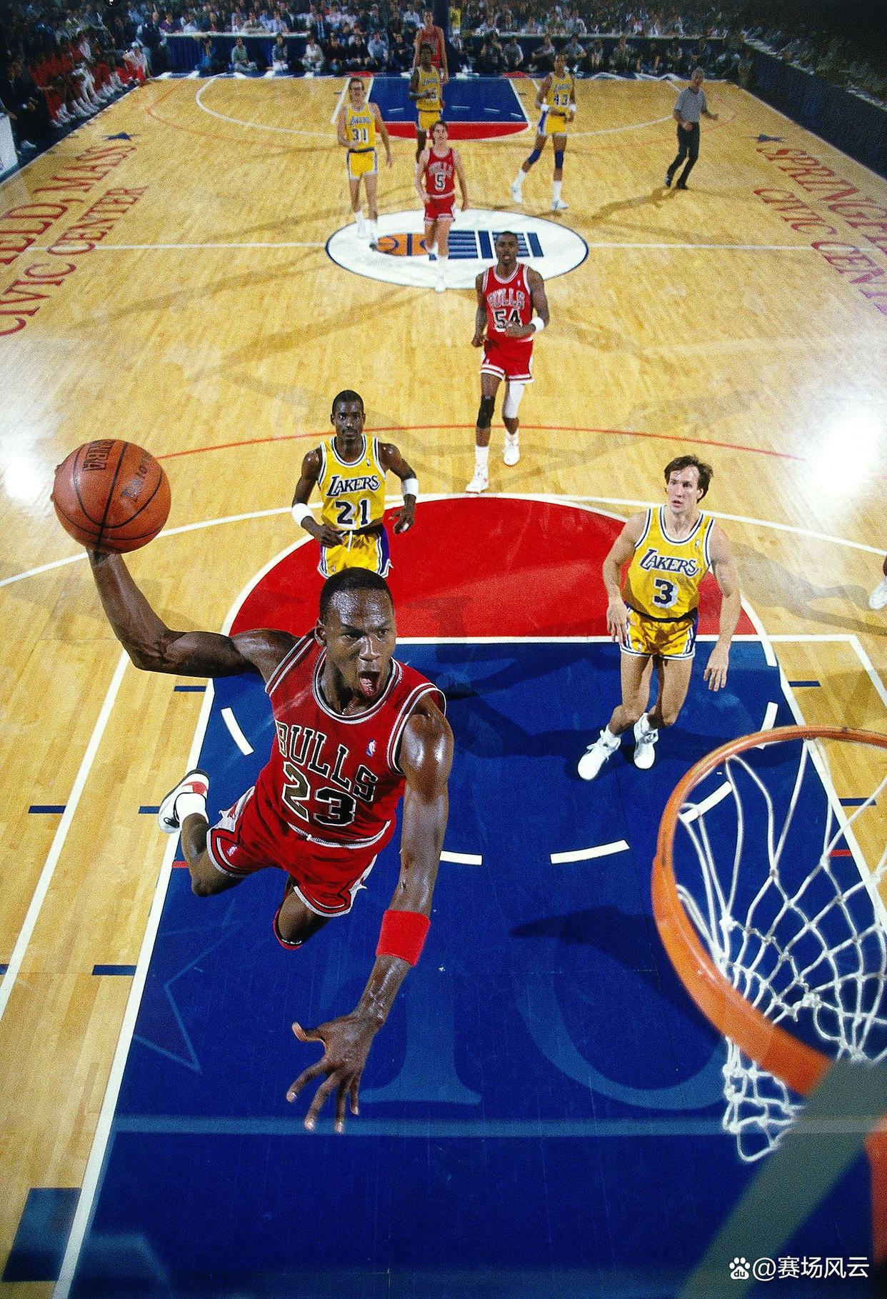 Kaiyun APP-包含赛地聚焦——NBA季后赛窗口期热度飙升；克里夫兰骑士远射贴柱；管理层满意；资深球员宣示担当的词条